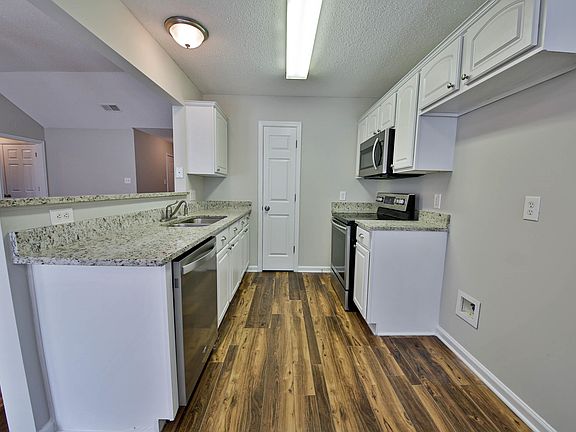 3rd image of 7029 Beringer Dr S