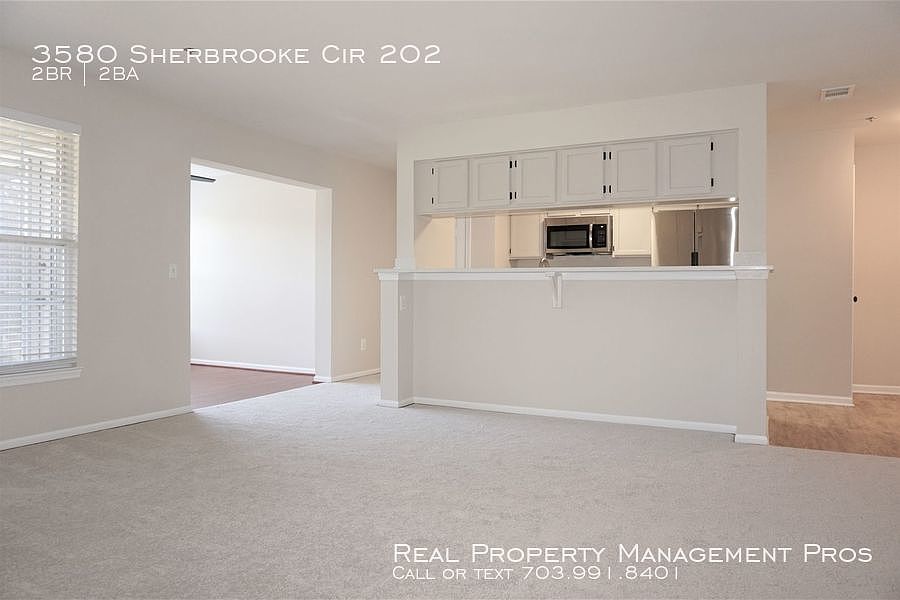 1st image of 3580 Sherbrooke Cir APT 202