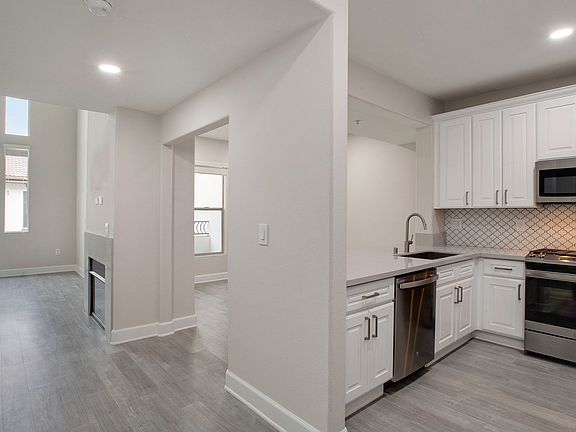 4th image of 6221 W 3rd St #3-437