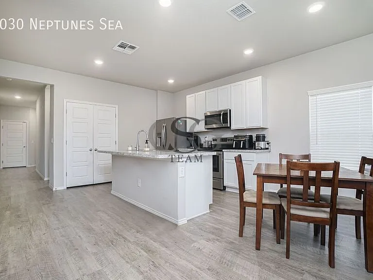 3030 Neptunes Sea — Photo 7