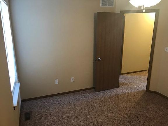 5th image of 5819 Canaveral Dr