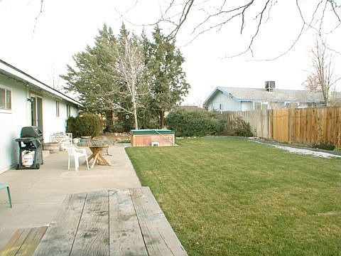 3rd image of 1259 Monarch Ln