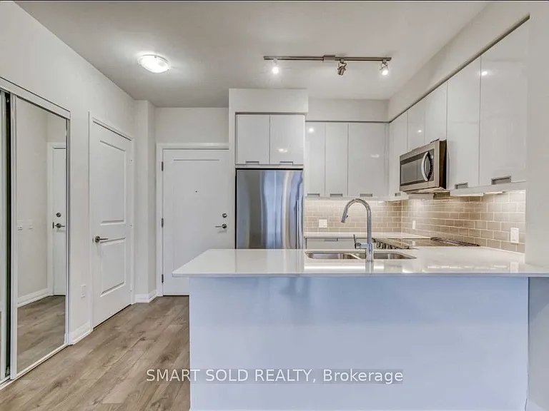65 Watergarden Dr — Photo 4