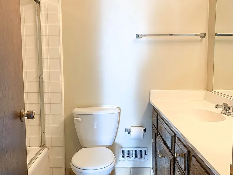 416 Pinehurst Ave — Photo 11