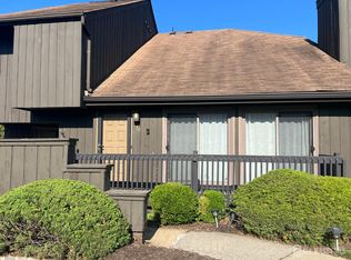 130 Westgate Dr, Edison, NJ 08820