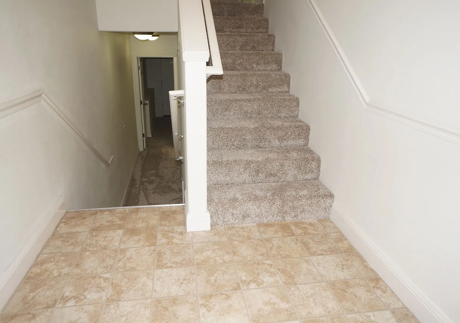 Beautiful NW Forest Heights 3 bedroom 3 bathroom Rowhouse — Photo 2