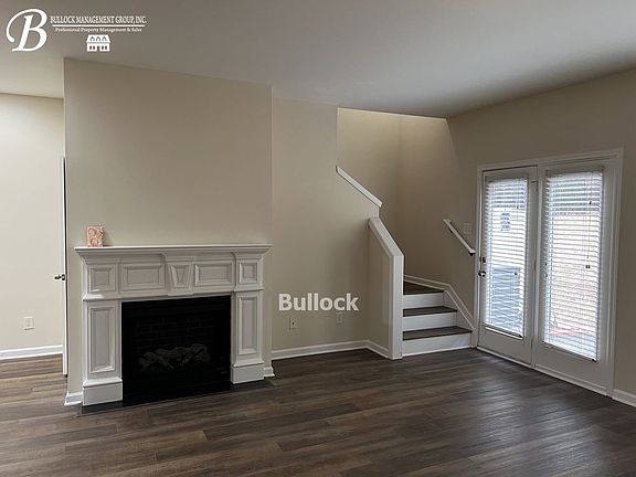 3rd image of 5127 Madeline Pl