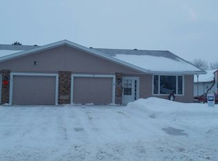 606 11th St, Sheldon, IA 51201