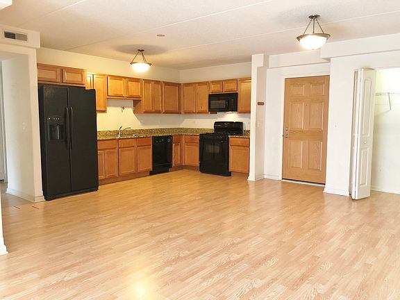 4th image of 4811 N Olcott Ave Unit 413