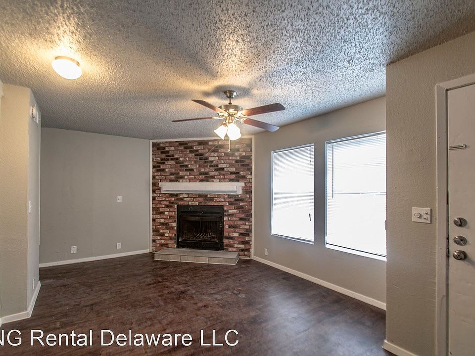 1st image of 105 Montego Dr #105