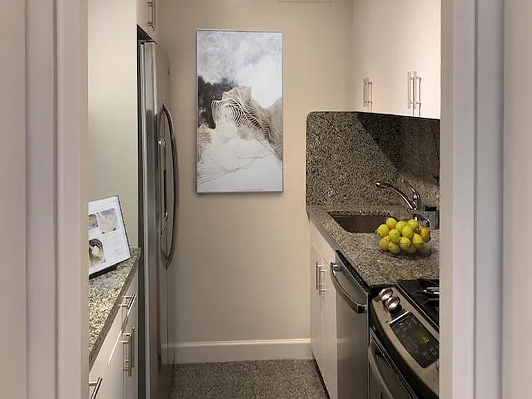 1385 York Ave #15E — Photo 5