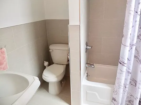 Rented by Owner | media 11