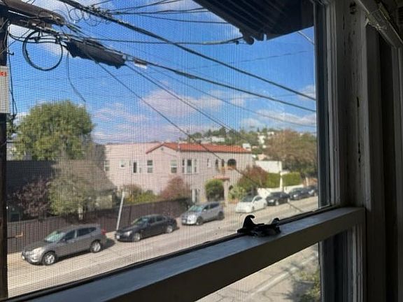 5th image of 1708 Griffith Park Blvd Unit 2