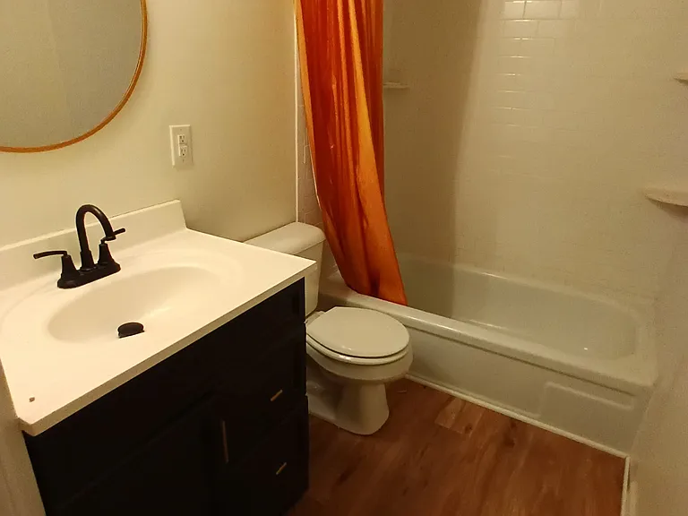 728 Zorn Ave #9 — Photo 6