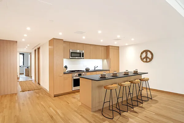 Rented by Oxford Property Group | media 14