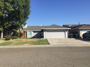 1377 Bailey Dr, Ripon, CA 95366