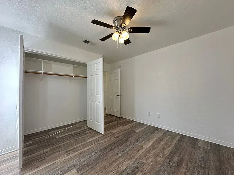 2703 Edgefield St — Photo 18