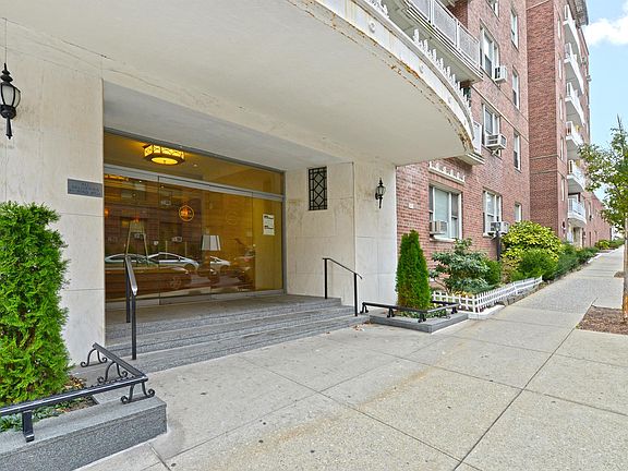 2nd image of 10420 68th Dr APT A68