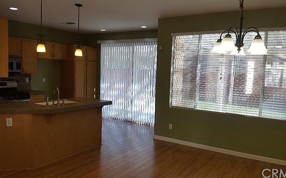 5th image of 998 Woodbridge Pl