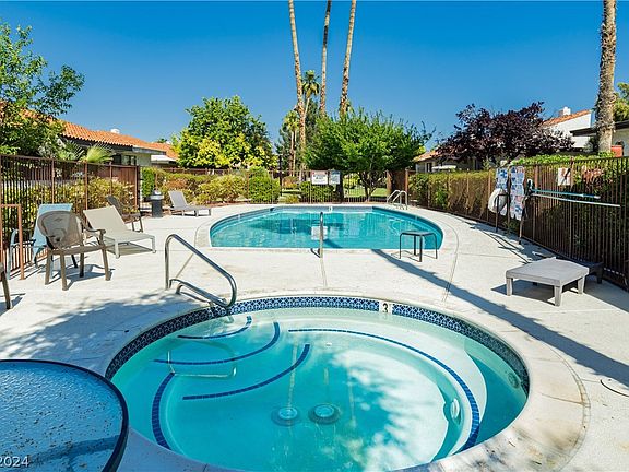5th image of 4567 Madreperla St #1