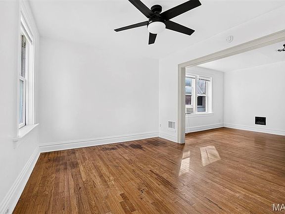 5th image of 4726 S Grand Blvd