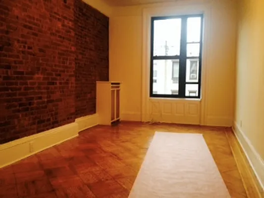 Rented by Jason Rosenberg, LREB | media 5