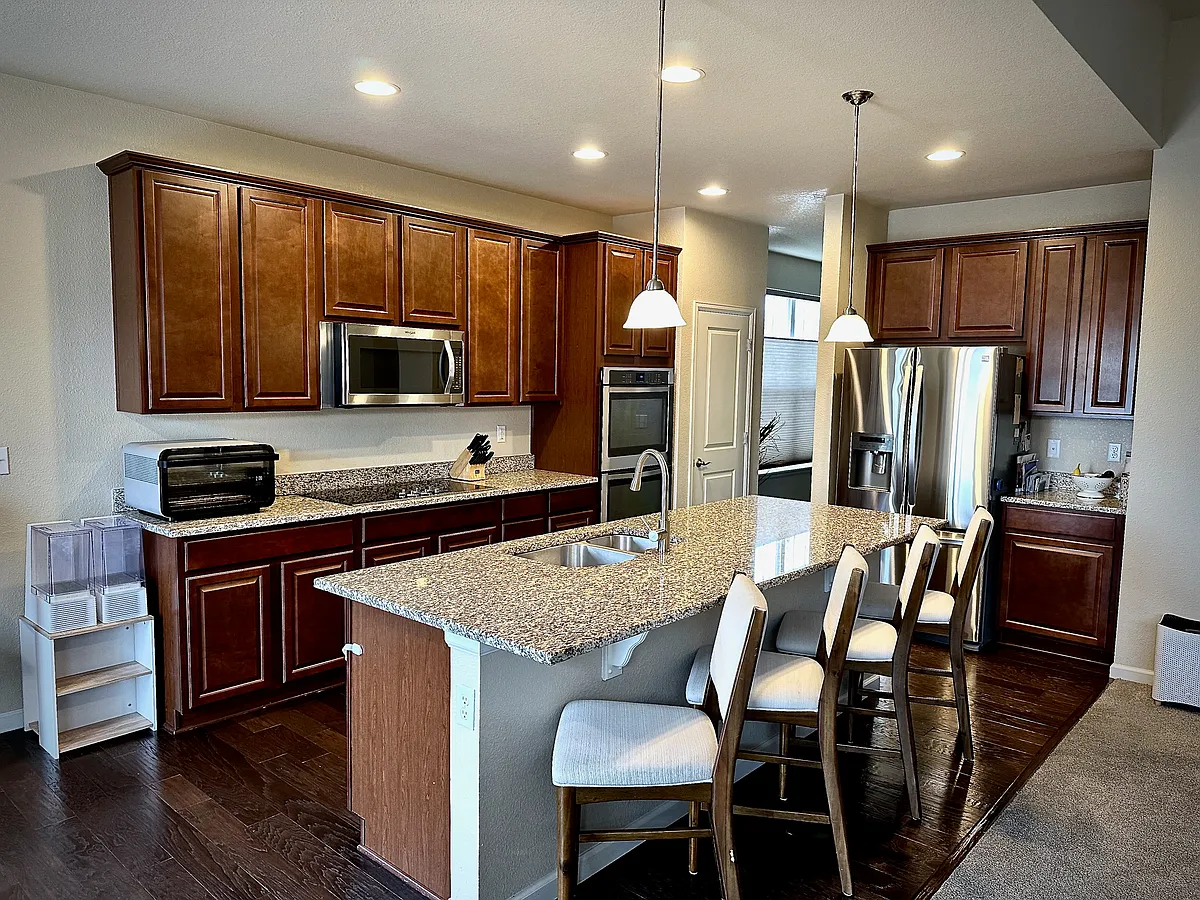 Kitchen - 2274 Front Range Rd