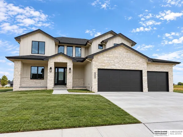 3509 S 219th Ave, Elkhorn, NE 68022