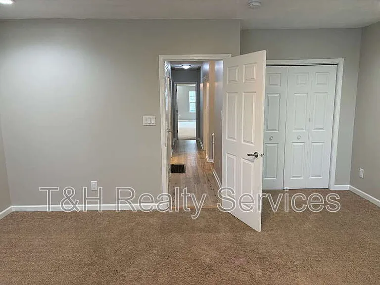 2246 Bellefontaine St — Photo 13