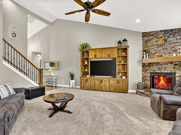 5th image of 29746 SE Sunview Ln