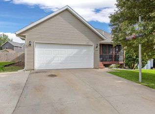 518 Tulip Ct, Tiffin, IA 52340