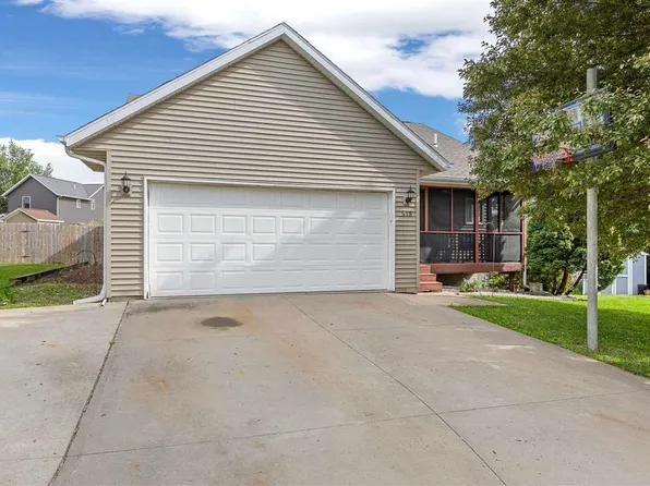 518 Tulip Ct, Tiffin, IA 52340
