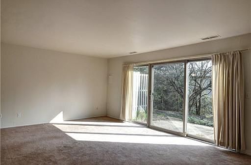 3rd image of 743 Skynob Dr
