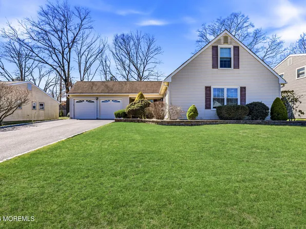 5 Berkshire Drive, Howell, NJ 07731