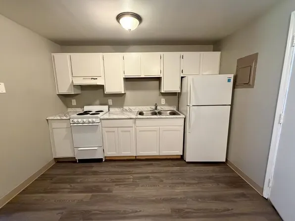 6266 Robinson Rd, Lockport, NY