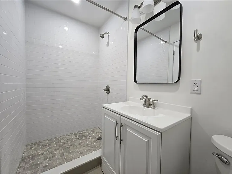 983 Willmohr St #1 — Photo 9