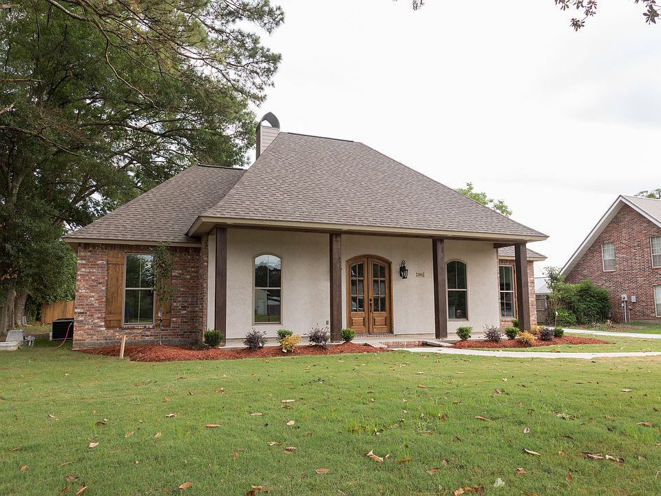 1st image of 2201 Constance Ln