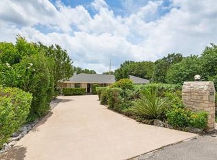 121 Copperleaf Rd, Lakeway, TX 78734