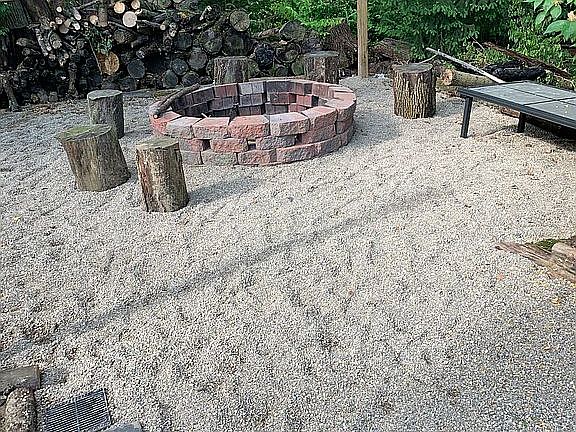 4th image of 7029 Bexley Dr