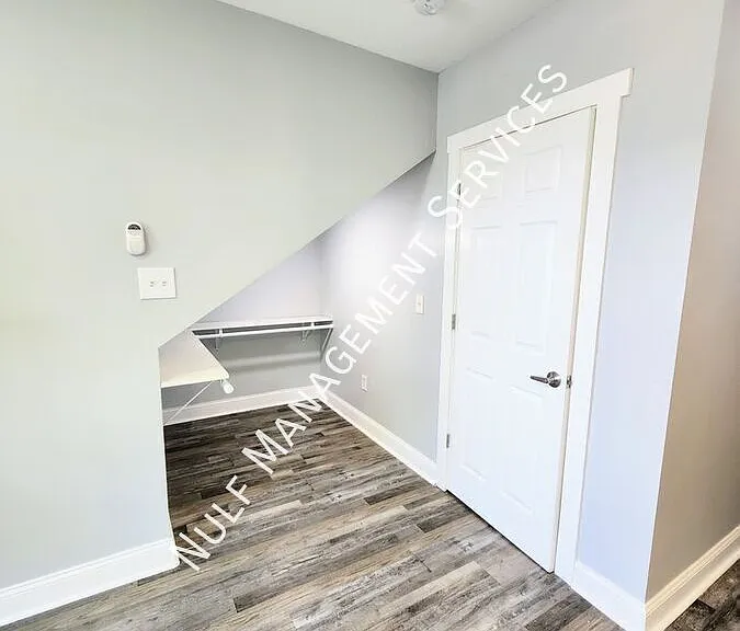 6320 Sawyer St — Photo 8