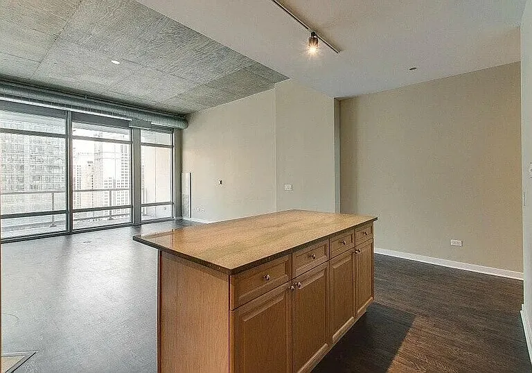 333 N Canal St #1902 — Photo 7