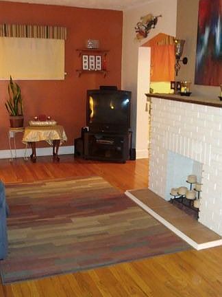 4th image of 1613 Tarlton Ave