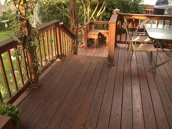 Upper to Lower Rear Decks