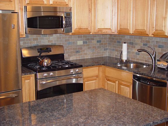 New Kitchen w/ Granite Island
