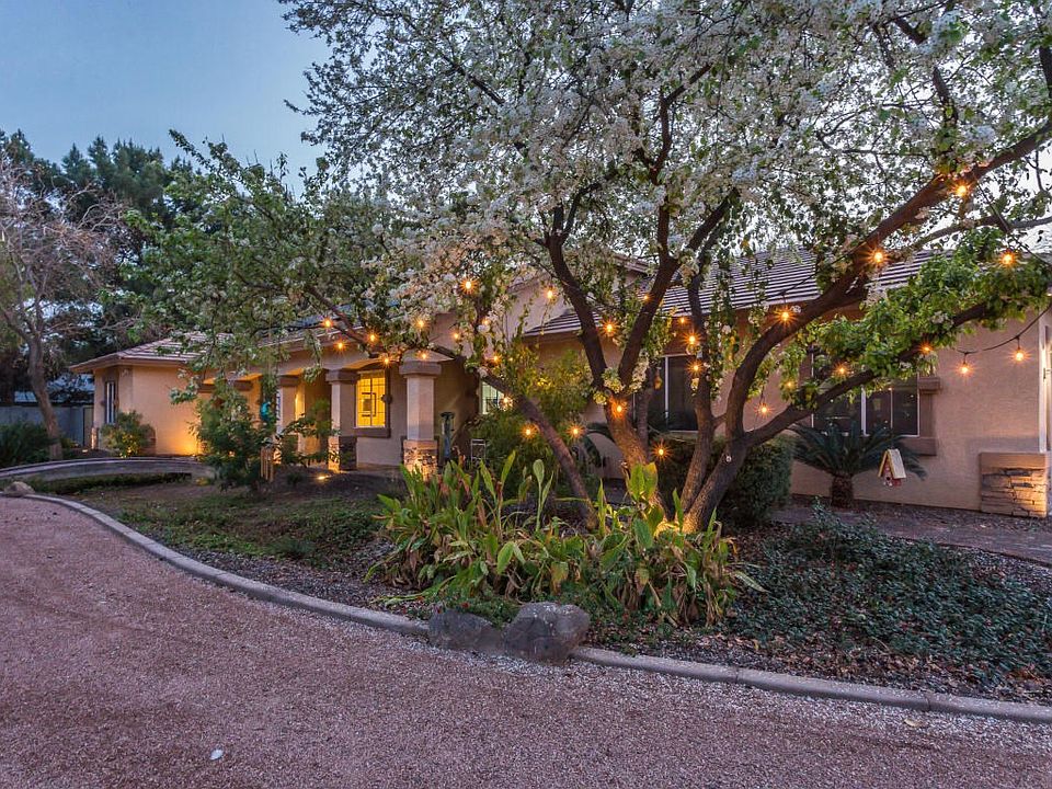 2527 E Strawberry-10