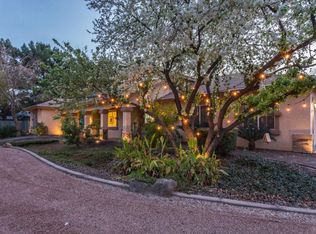 2527 E Strawberry Dr, Gilbert, AZ 85298