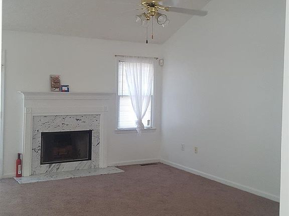 2nd image of 1003 Riverclift Dr