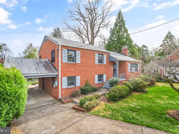 3815 N Abingdon St, Arlington, VA 22207