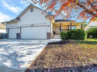 1804 N Columbine St, Andover, KS 67002