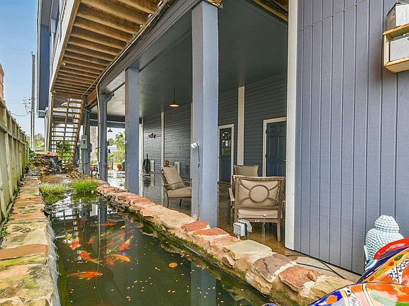 5th image of 8913 Lewis Ln